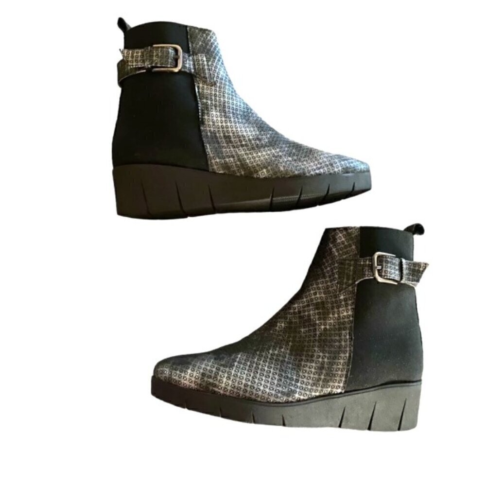 Amalfi by Rangoni Gianmaria Black & Metallic Wedge Bootie 9.5